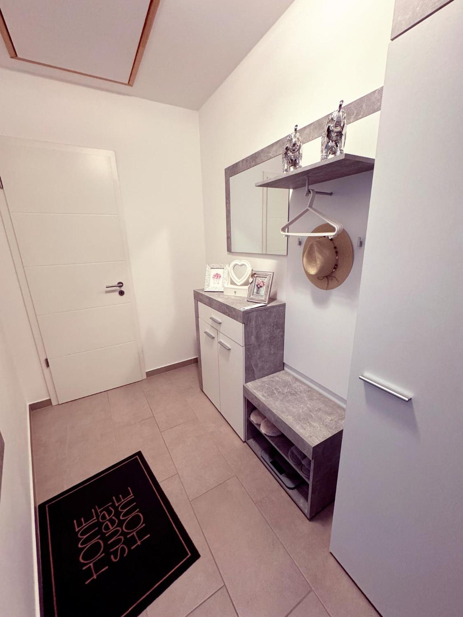 Apartament Exclusive Family Apartman Pécs Zewnętrze zdjęcie